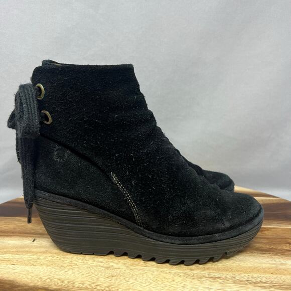 Fly London Yama Women's 8, EU 38 Black Suede Wedge Ankle Boots Booties Shoes